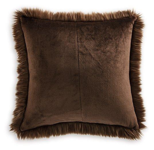 Bellethrone Pillow (Set of 4)